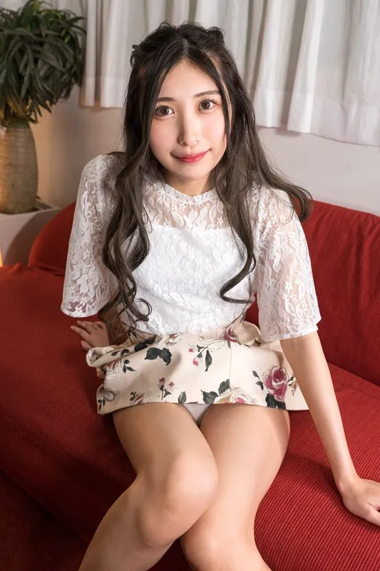 中条鈴華出演「【VR】悩殺変態倶楽部~歪んだ性癖の変態女子大生がマ●コもア●ルもおっぴろげて昇天遊戯~中条鈴華」のサンプル画像3枚目